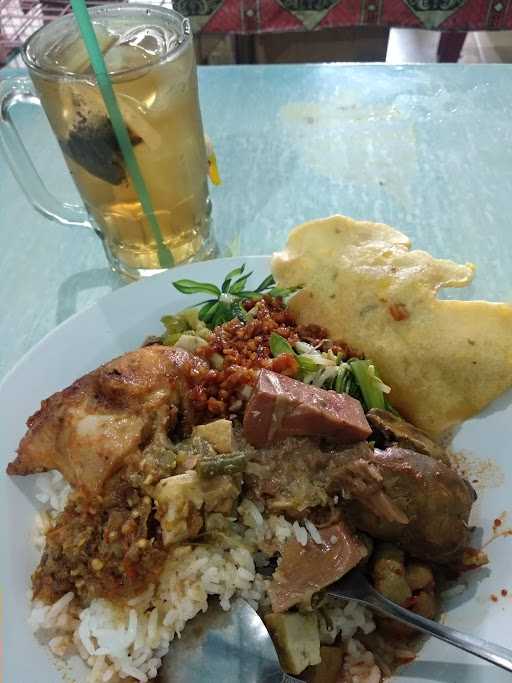 Warung Makan Pakde Along 9