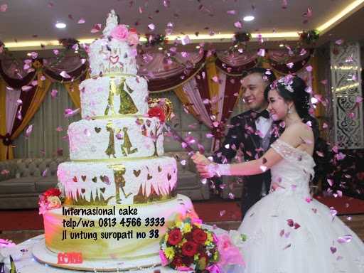 International Cakes Pontianak 3