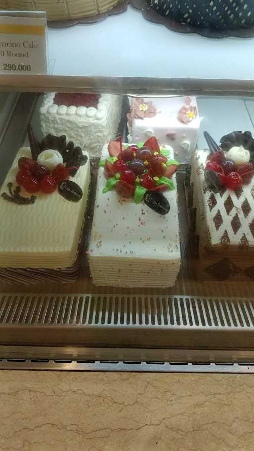 Ligo Bakery 9