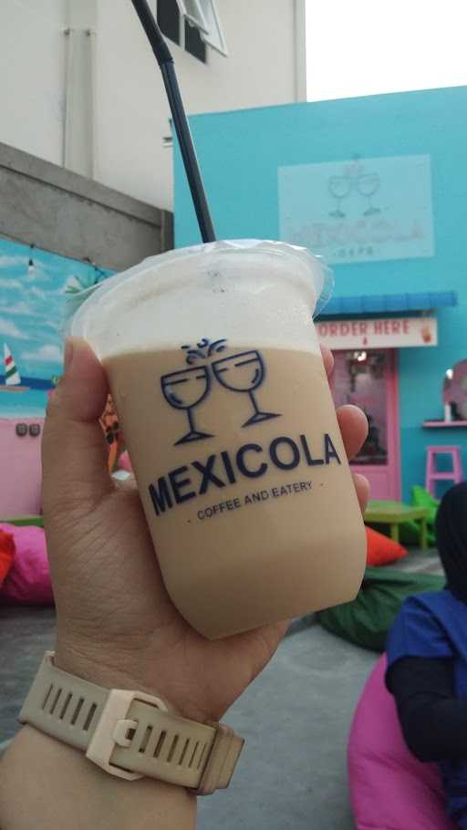 Mexicola Cafe 1