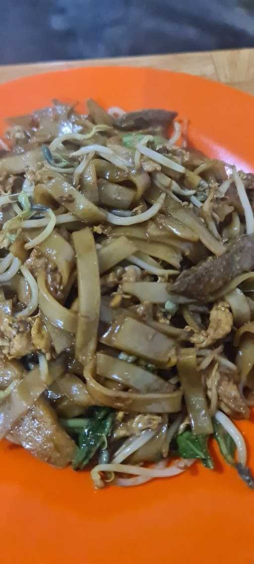 Kwetiau Singkawang Daging Babi 8