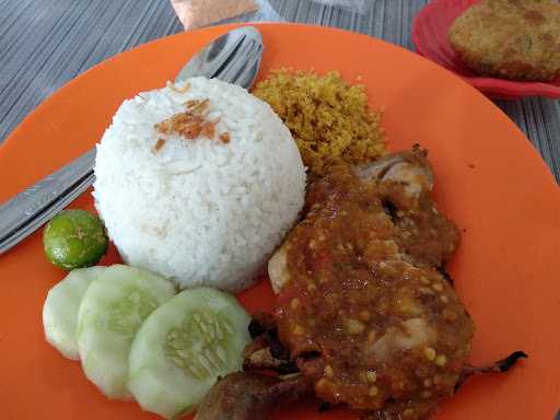 Ayam Jogya Ny. Ana 2