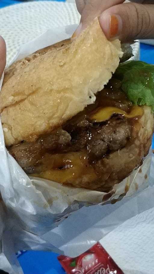 Burgerax Pontianak 2