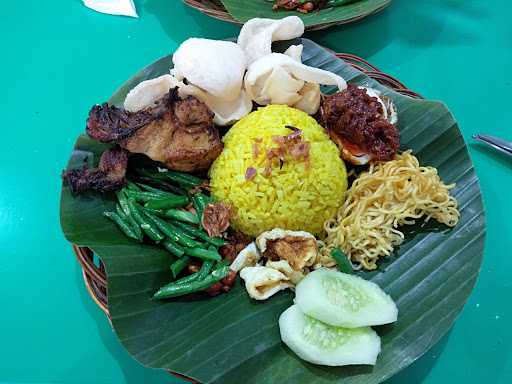 Nasi Kuning & Uduk Lilis Gajahmada 18 6