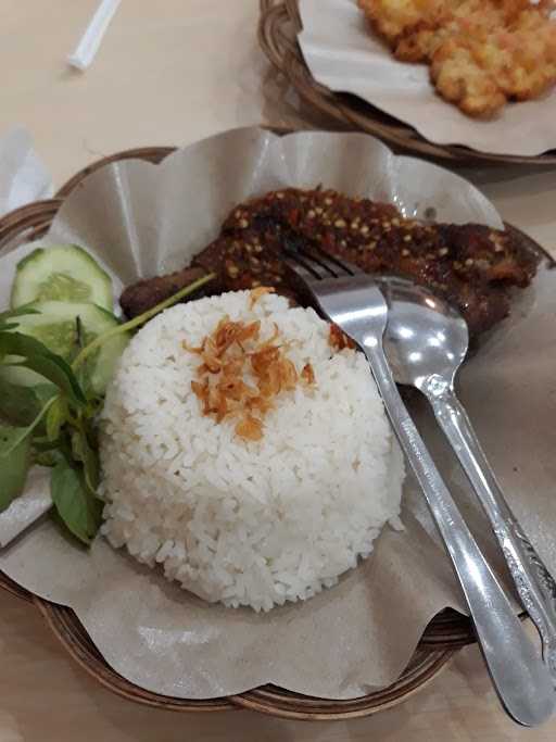 Rumah Makan Uduk Udik 10