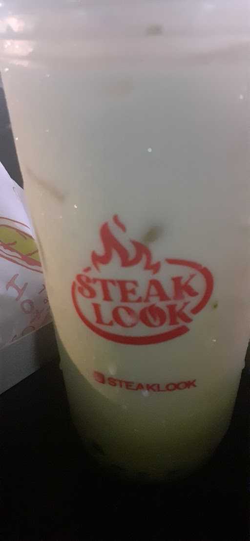 Steak Look Foodcourt 2