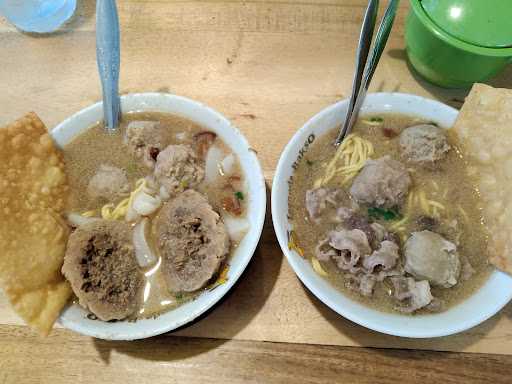 Legenda Bakso Ayani 7