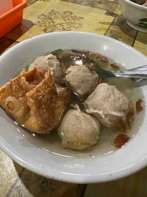 Bakso Solo Stasiun 9