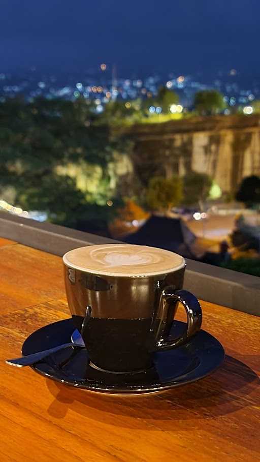 Trinata Coffee And View 10