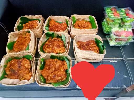 Faf Kitchen Ayam Bumbu Rujak 7