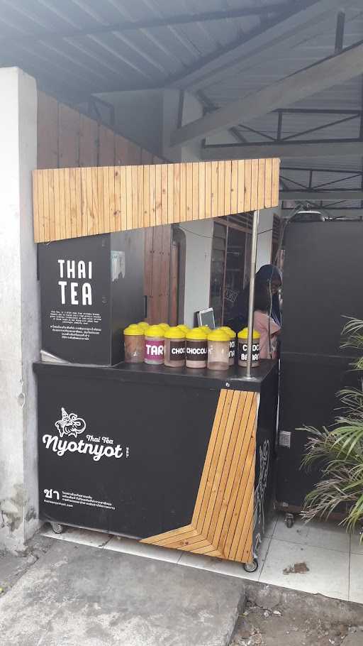 Nyot Nyot Thai Tea Prambanan 2