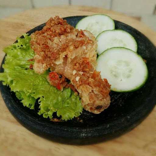 Annisah Fried Chicken 1