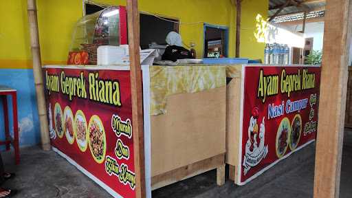 Ayam Geprek Riana 3