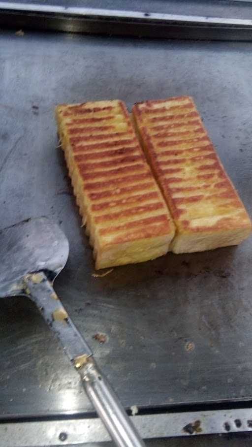 Roti Bakar Bandung 2