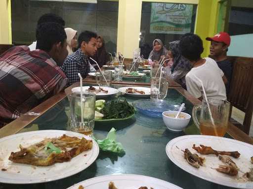 Rumah Makan Bu As 5