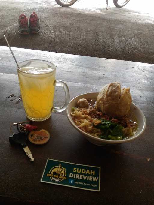 Mie Ayam Bakso Monster 1