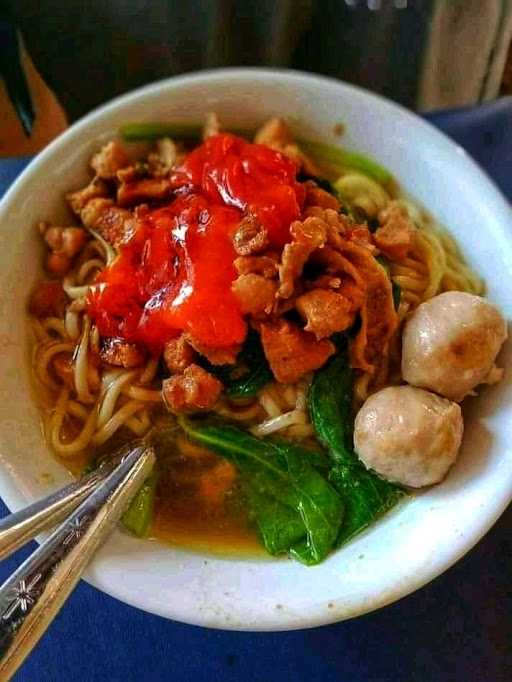 Mie Ayam Bakso Goyang Lidah Mas Yos Malioboro 2