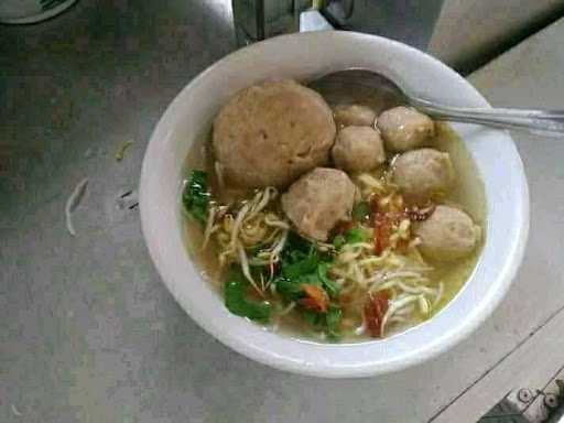 Mie Ayam Bakso Goyang Lidah Mas Yos Malioboro 1