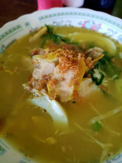 Soto Ayam Pak Djoyo 3