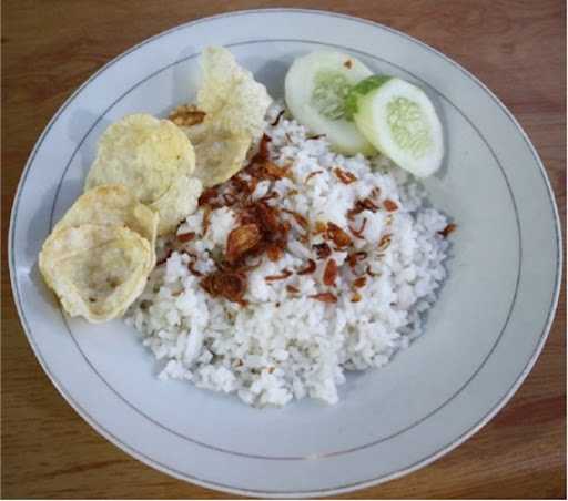 Ayam Goreng Nasi Uduk Tirta Kencana 6