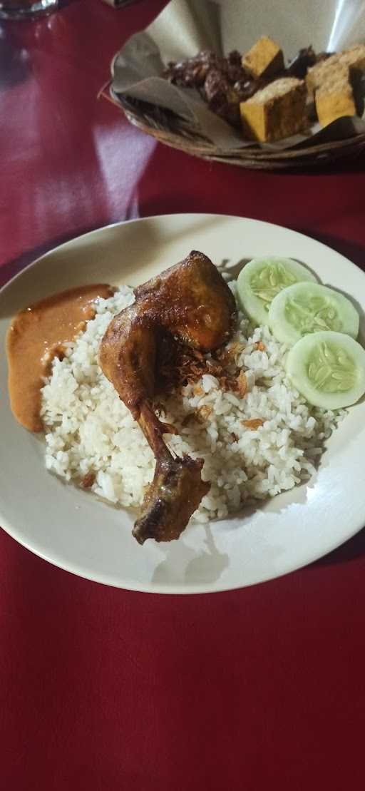 Nasi Uduk Ayam Goreng Betawie 6