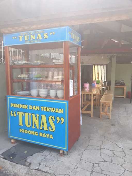 Pempek Dan Tekwan Tunas 10