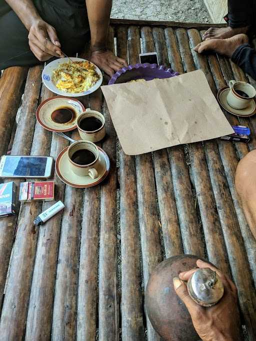 Warung Kopi Budhe Rus 1