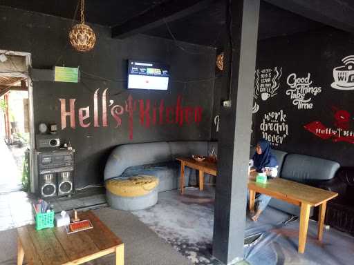 Ayam Geprek Hell'S Kitchen 10