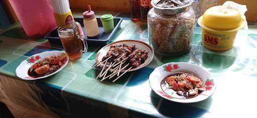 Warung Sate Kambing Hj. Sarinem 6