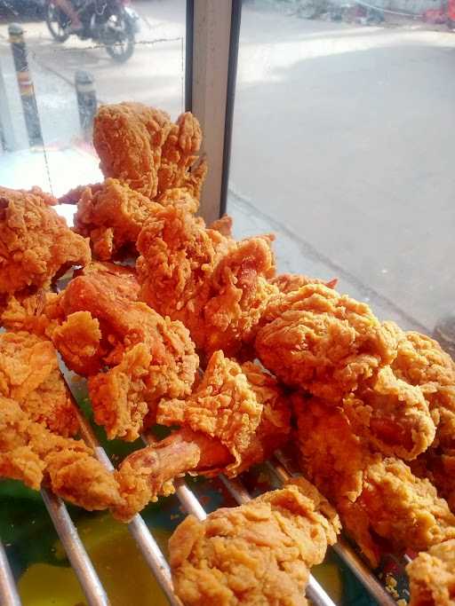 Fresh Fried Chicken Gamblang, Merak 10