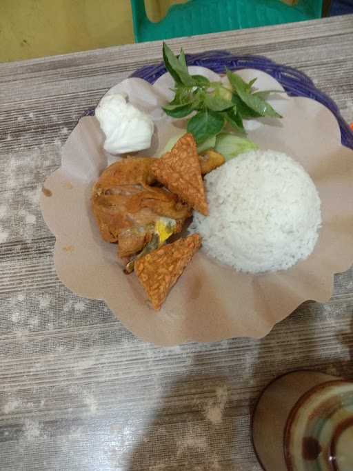 Pecel Lele Mbak Iis 5