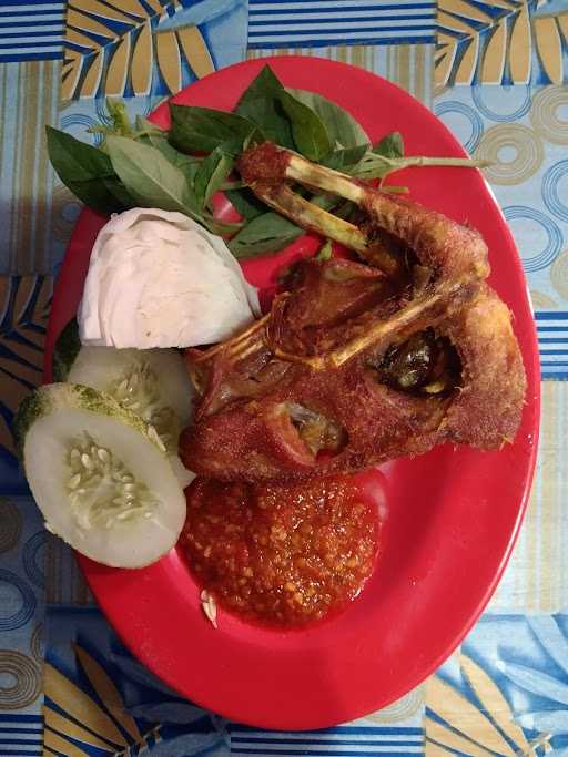 Rumah Makan Mamah Nay 9