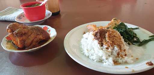 Rumah Makan Padang Takana Juo 2