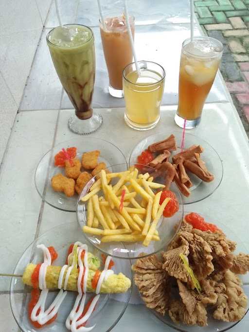 Dy Pool Resto Cafe Pare 4