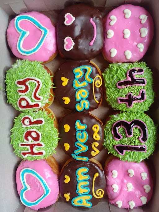 6Poe Donuts 5