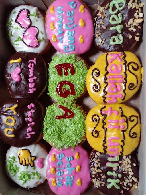 6Poe Donuts 4