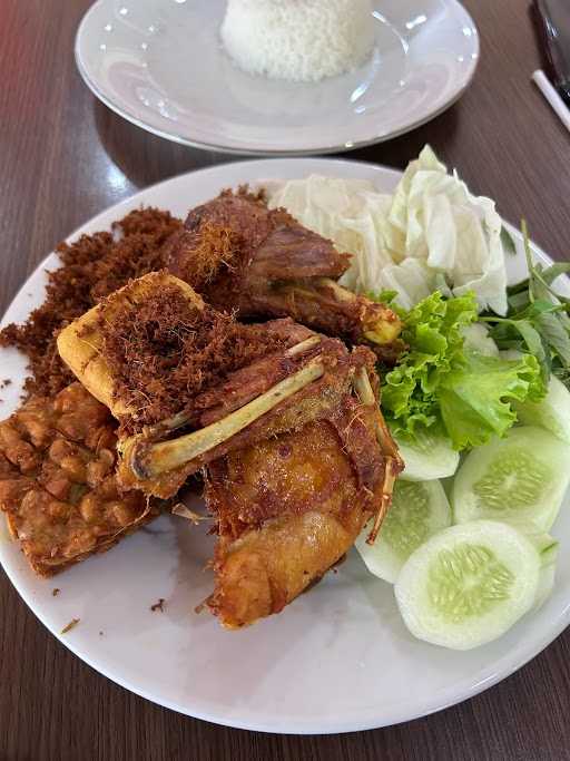 Ayam Goreng Anni 9