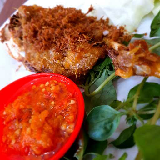 Ayam Goreng Anni 6