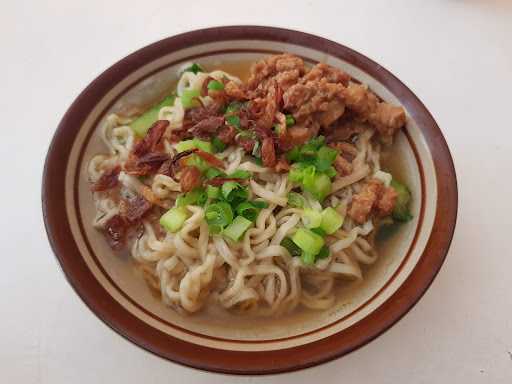 Mie Ayam We-Tan 1