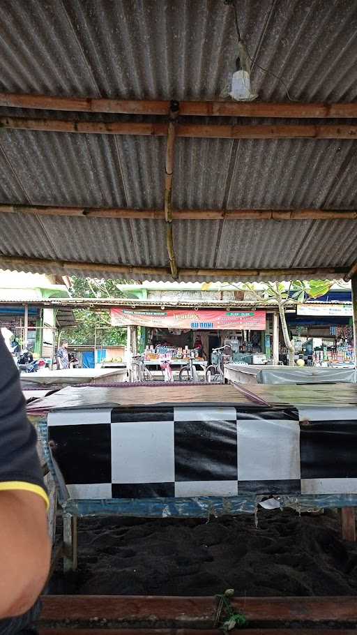 Warung Bu Doni 4