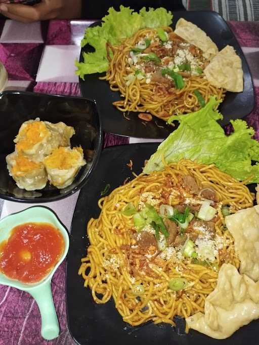 Mie Newmind Tugu Kemit 1