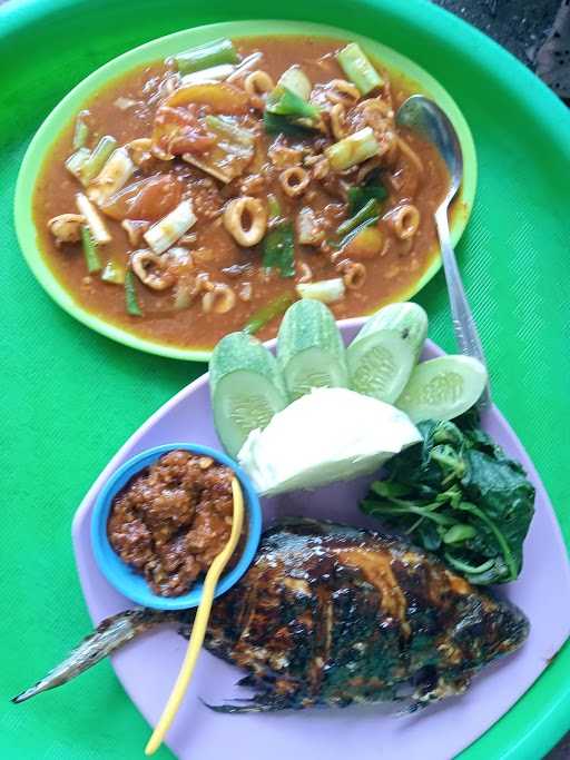 Warung Makan Bu Robin 7