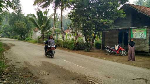 Warung Soto Ayam Bu Jiah 3