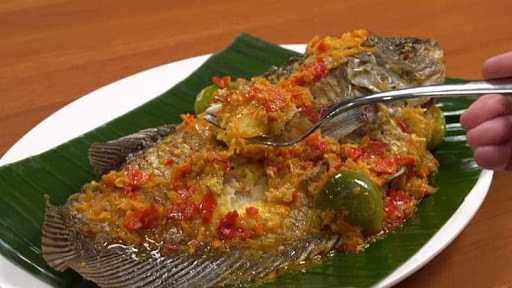 Ikan Bakar Rr 6