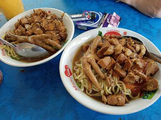 Mie Ayam Gilar-Gilar Mas Yanto 9