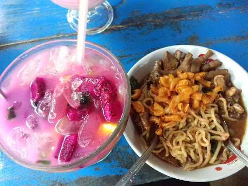 Mie Ayam Gilar-Gilar Mas Yanto 5