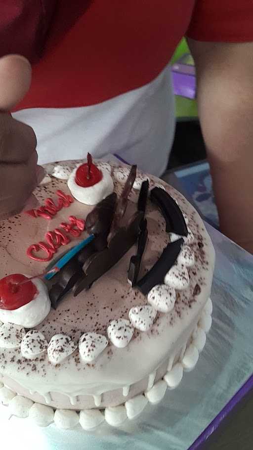 Anyelir Cake Dan Bakery 5