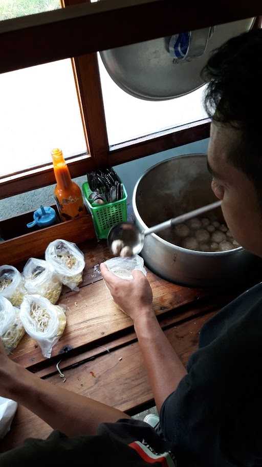 Bakso & Mie Ayam _ Mas Kumis 3