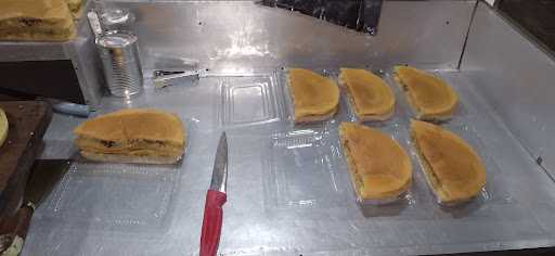 Martabak Manis Raja A&R 10