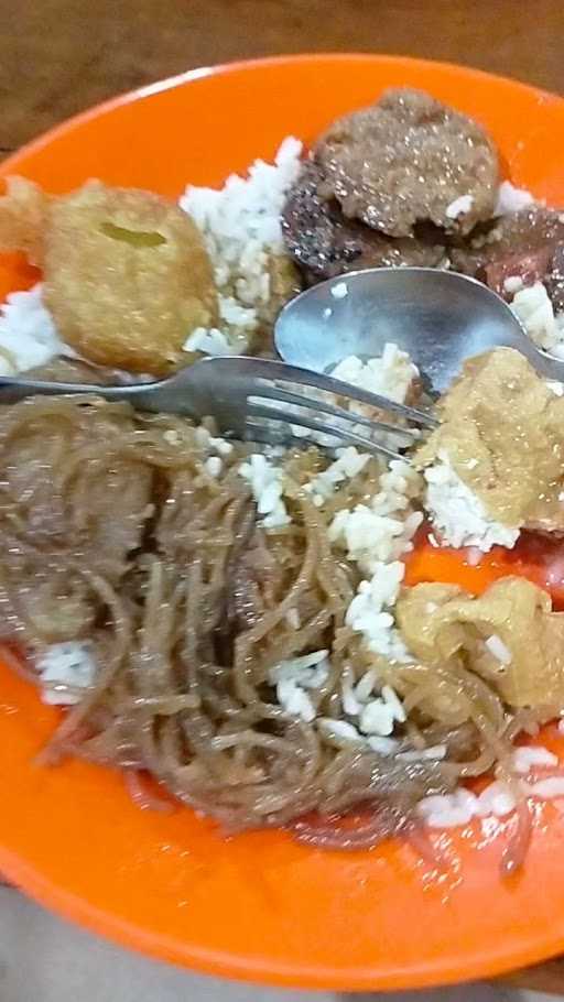 Nasi Uduk Lugina 6